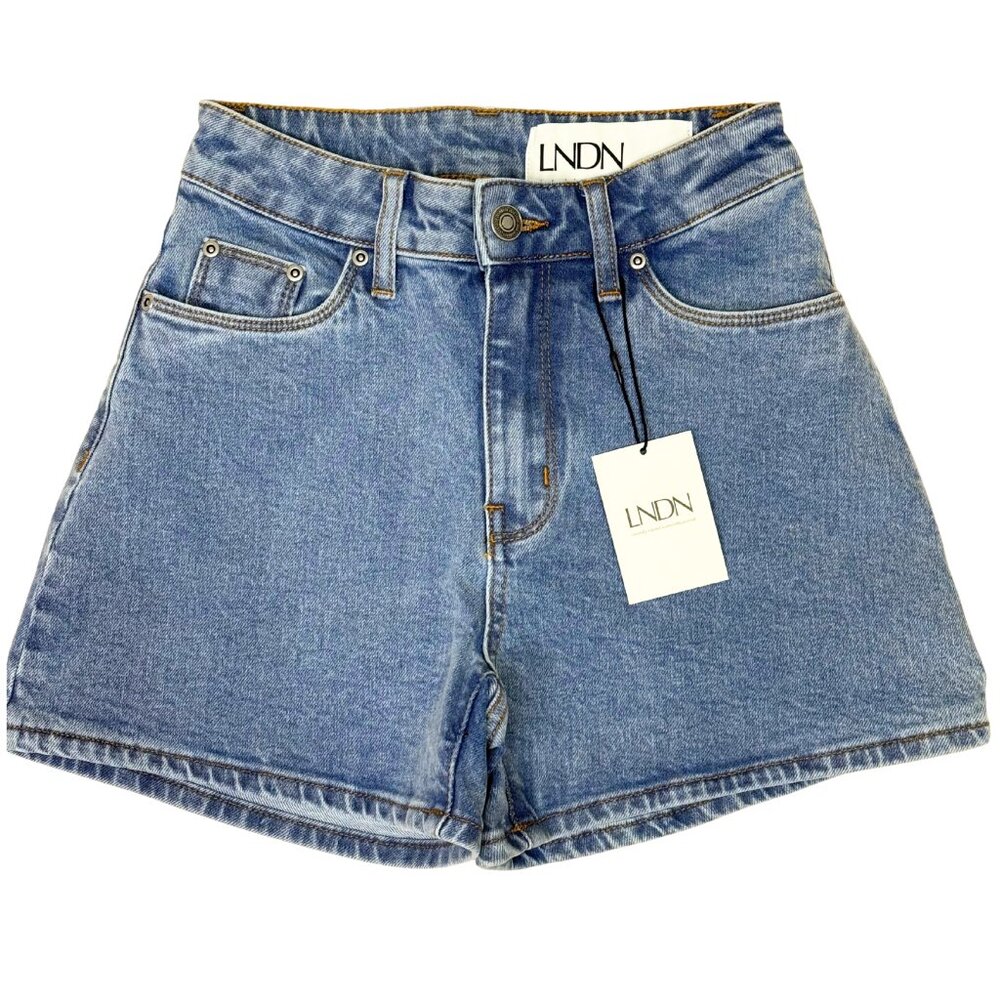 LNDN Women’s High Rise Denim Shorts Light Wash Size 22 & 23